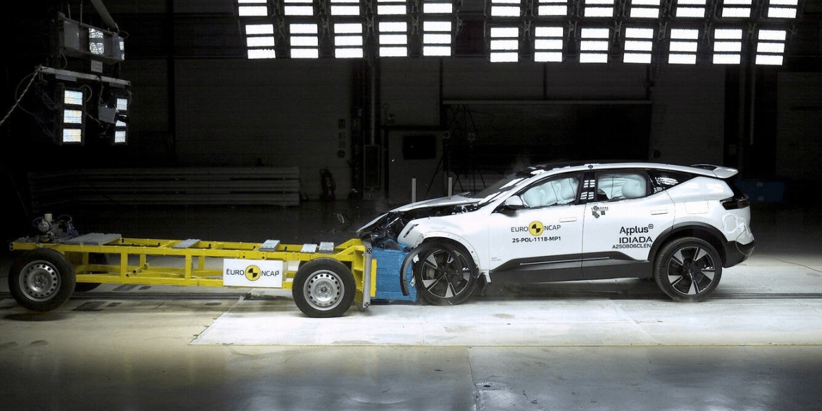 Vill du känna dig säker så är det Polestar 3 som gäller. (Foto: Polestar)